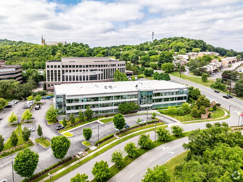 More Photos Of 1 Burton Hills Blvd, Nashville Unknown For Lease