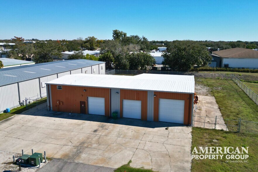 More Photos Of 6099 Deacon Rd, Sarasota Warehouse For Sale