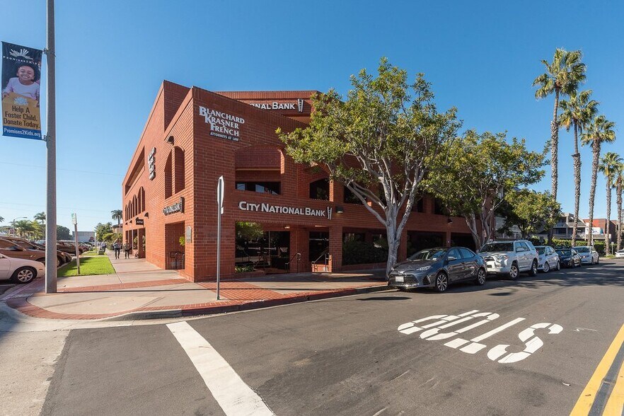 More Photos Of 800 Silverado St, La Jolla Office For Lease