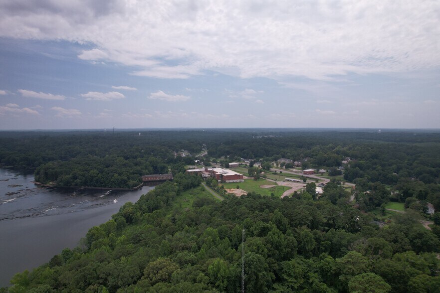 More Photos Of 20th AVE, Valley Light Manufacturing For Sale