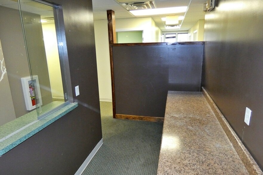 More Photos Of 1829 Maple Rd, Williamsville Medical For Lease