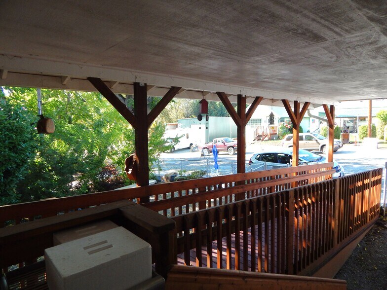 More Photos Of 236 N Main St, Myrtle Creek Freestanding For Sale