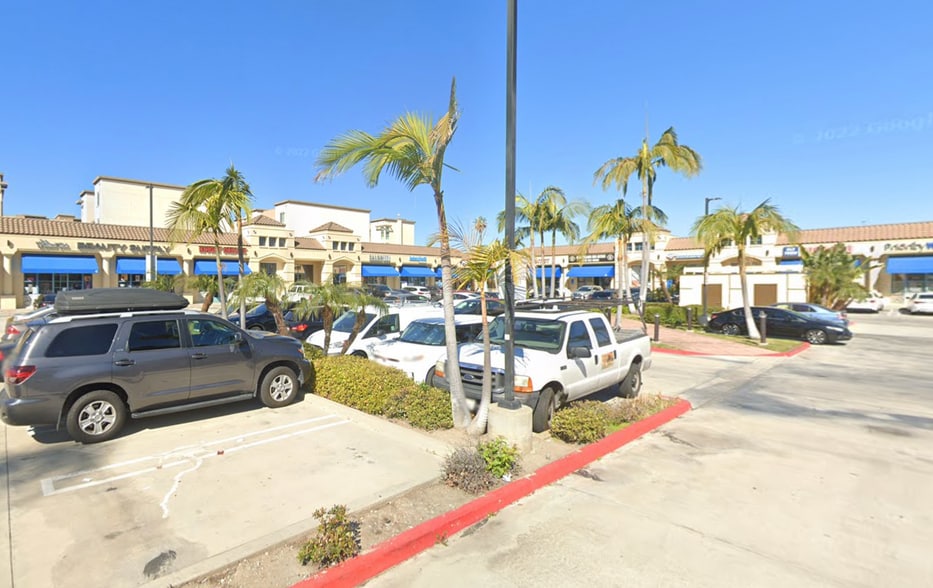 More Photos Of 441 E Carson St, Carson Unknown For Lease