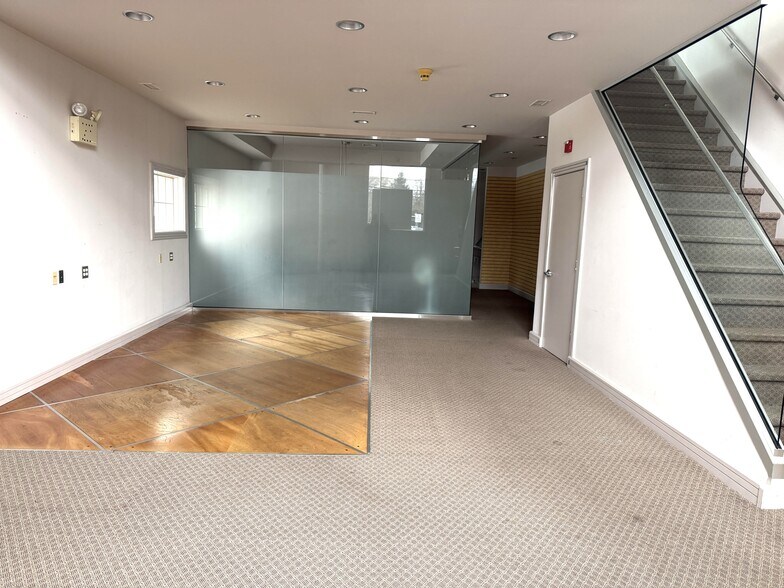 More Photos Of 1118 General Washington Memorial Blvd, Washington Xing, Washington Crossing Office For Lease