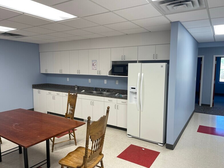 More Photos Of 4950 Stough Rd SW, Concord Flex For Sale