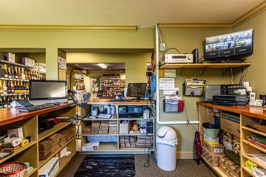 More Photos Of 1 N Marine Blvd, Jacksonville Storefront Retail Office For Sale