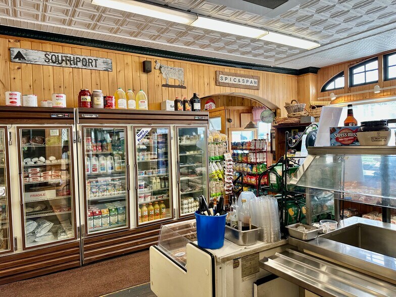 More Photos Of 325-329 Pequot Ave, Southport Storefront For Sale