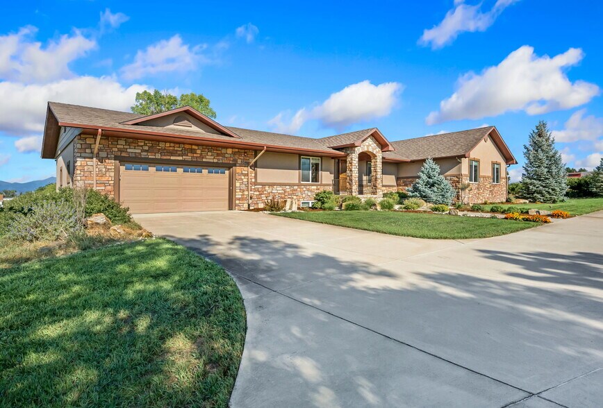 More Photos Of 13299 E County Line Rd, Longmont Flex For Sale