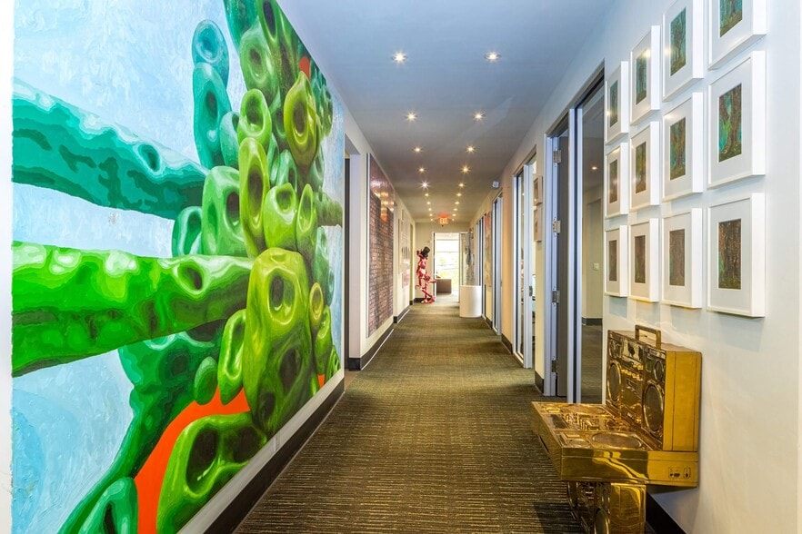 More Photos Of 4500 Biscayne Blvd, Miami Office For Sale