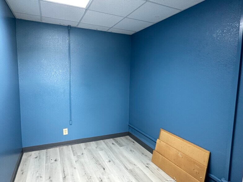 More Photos Of 1401 Applewood Dr, Dalton Medical For Lease