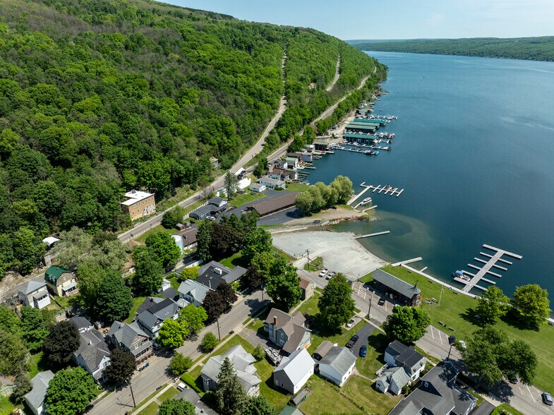 More Photos Of 24 Water St, Hammondsport Hotel For Sale