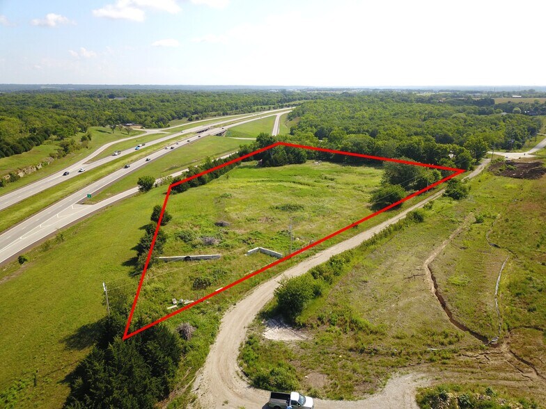 More Photos Of 37660 W 95th St, De Soto Land For Lease