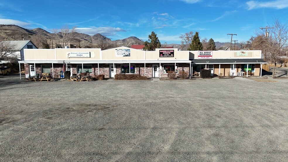 More Photos Of 140 Douglas St, Dayton General Retail For Lease