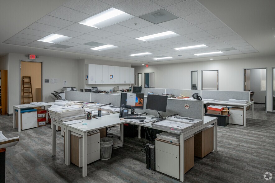 More Photos Of 1124 Bristol St, Costa Mesa Office For Sale