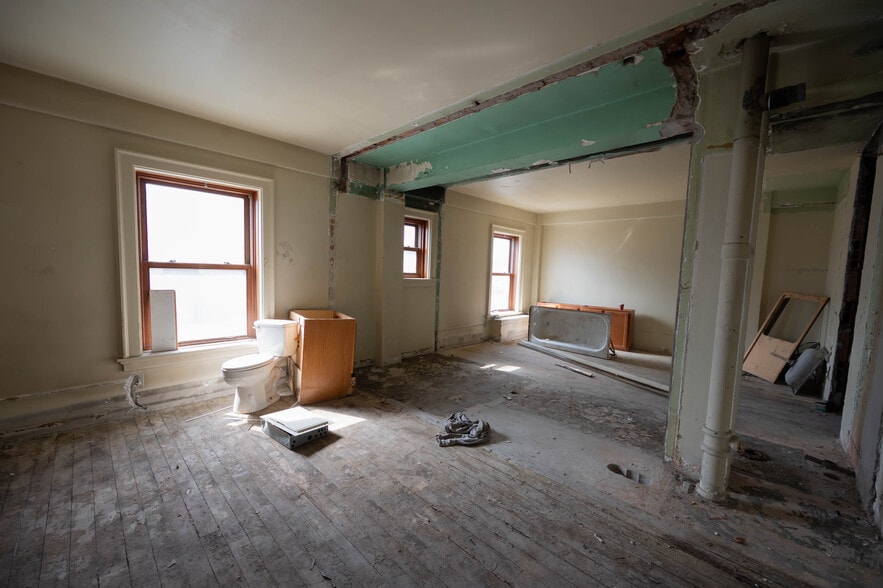 More Photos Of 2-8 W Main St, Little Falls Apartments For Sale