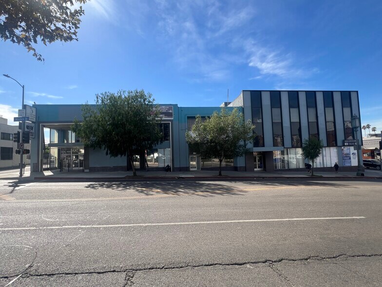 More Photos Of 1660-1670 Wilshire Blvd, Los Angeles Office For Sale