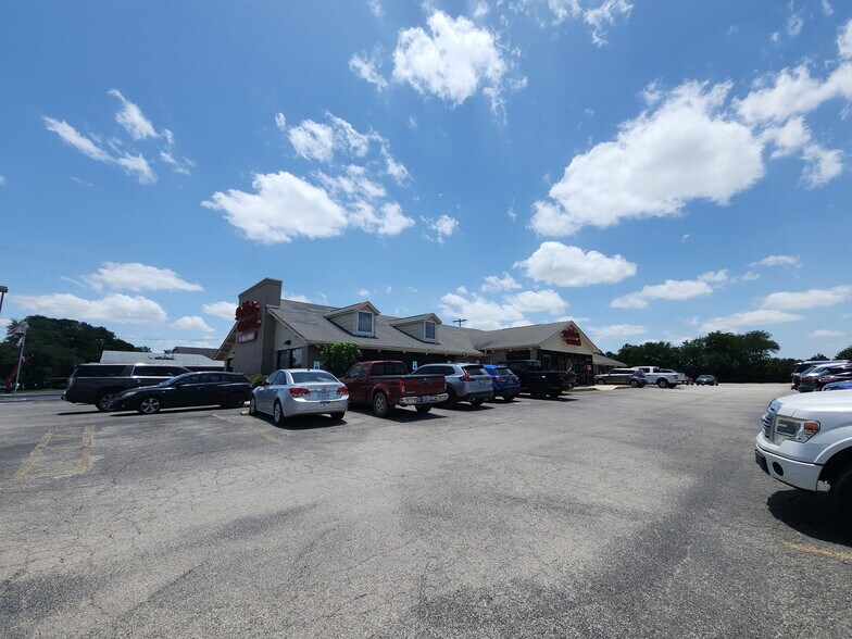 More Photos Of 2301 Pat Booker Rd, Universal City Restaurant For Sale
