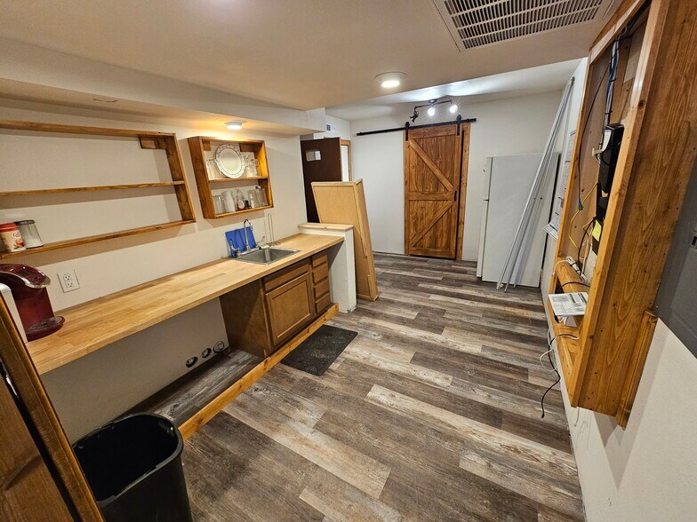 More Photos Of 720 W US Highway 24, Woodland Park Office Residential For Lease