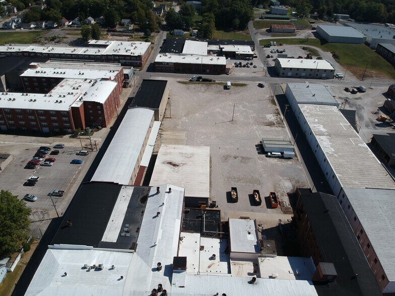 More Photos Of 1224 Mill St, Jasper Manufacturing For Sale