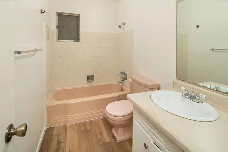 More Photos Of 5250 N 20th St, Phoenix Apartments For Sale