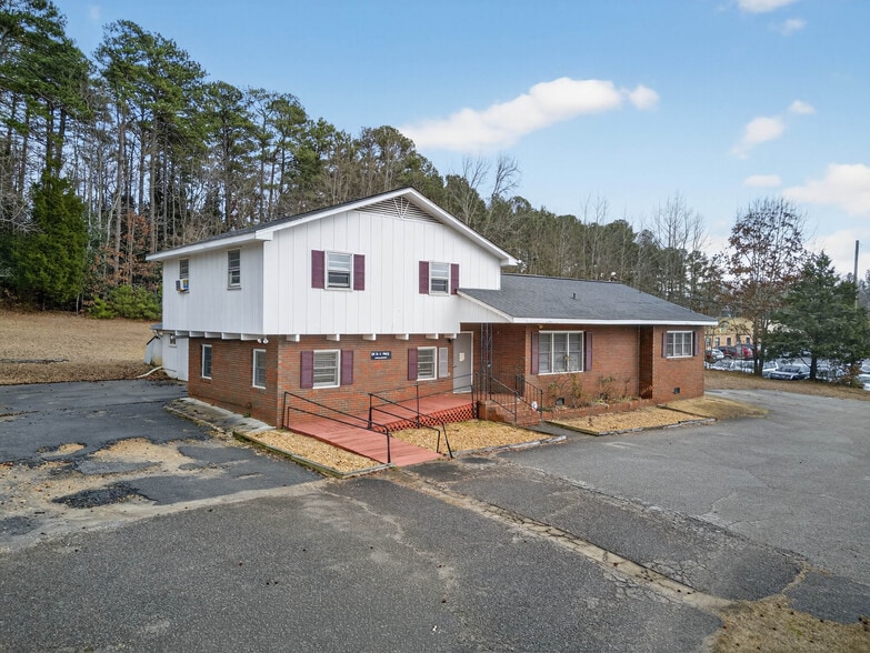 More Photos Of 3310 Henry Rd, Anniston Healthcare For Sale