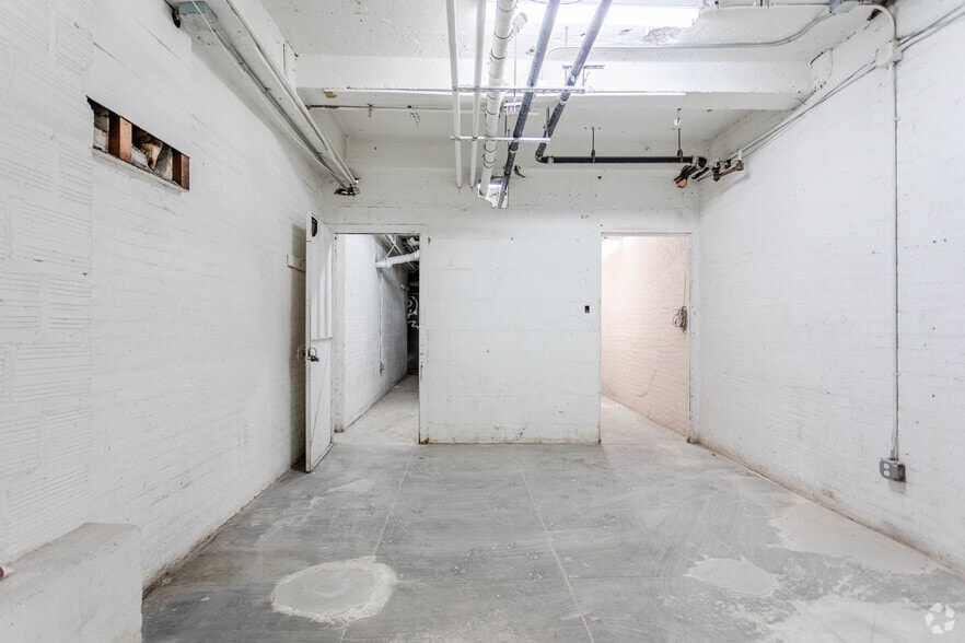 More Photos Of 2139-2159 Broadway, New York Apartments For Lease