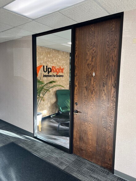 More Photos Of 650 E Devon Ave, Itasca Office For Lease