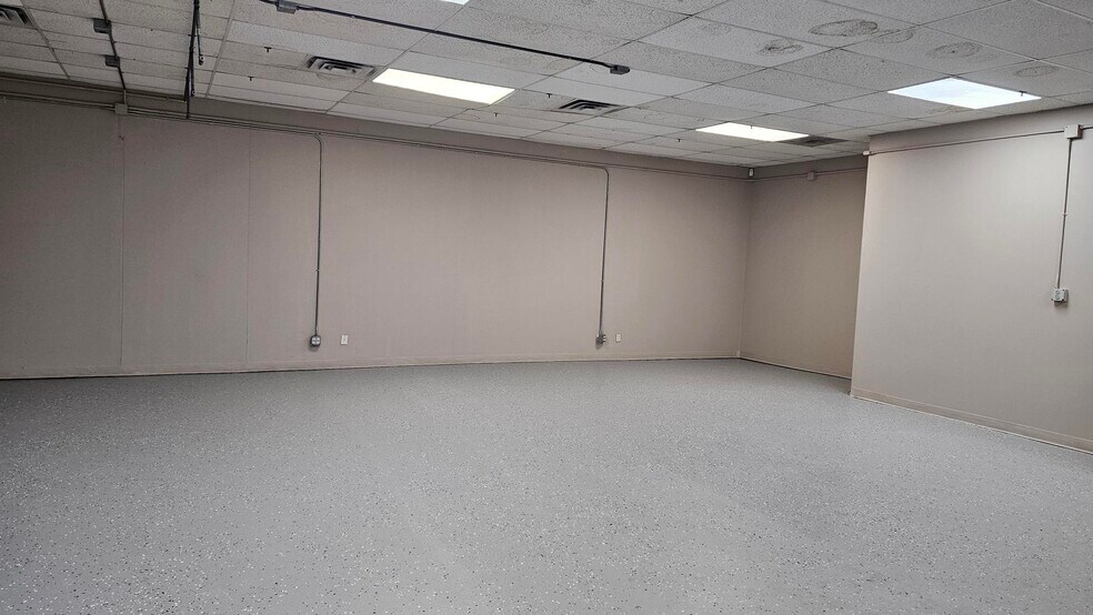 Primary Photo Of 3007 S Alpine Rd, Rockford Industrial For Lease