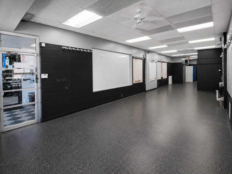 More Photos Of 5904 Riggs Rd, Adelphi Unknown For Lease
