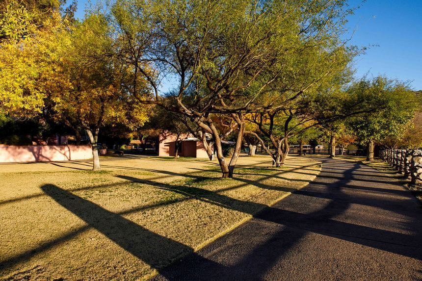 More Photos Of 13500 N Oracle Rd, Tucson Specialty For Sale
