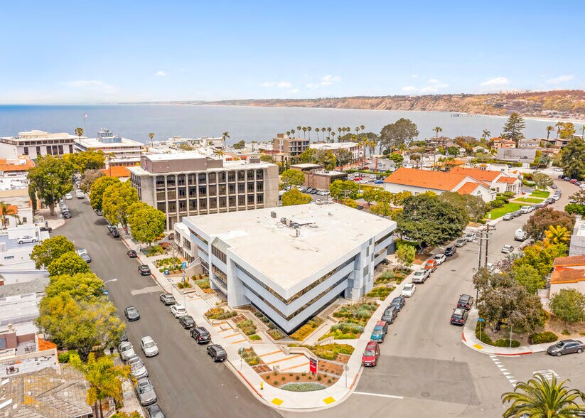 More Photos Of 7817 Ivanhoe Ave, La Jolla Office For Lease