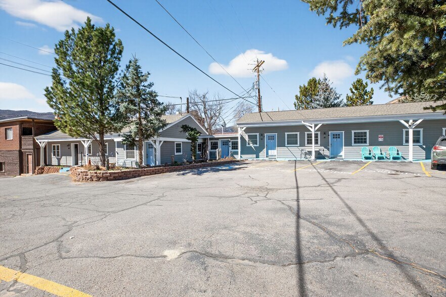 More Photos Of 220 Midland Ave, Basalt Hotel For Sale