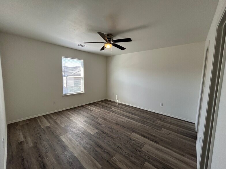 More Photos Of 803 S Rupple Rd, Fayetteville Apartments For Sale