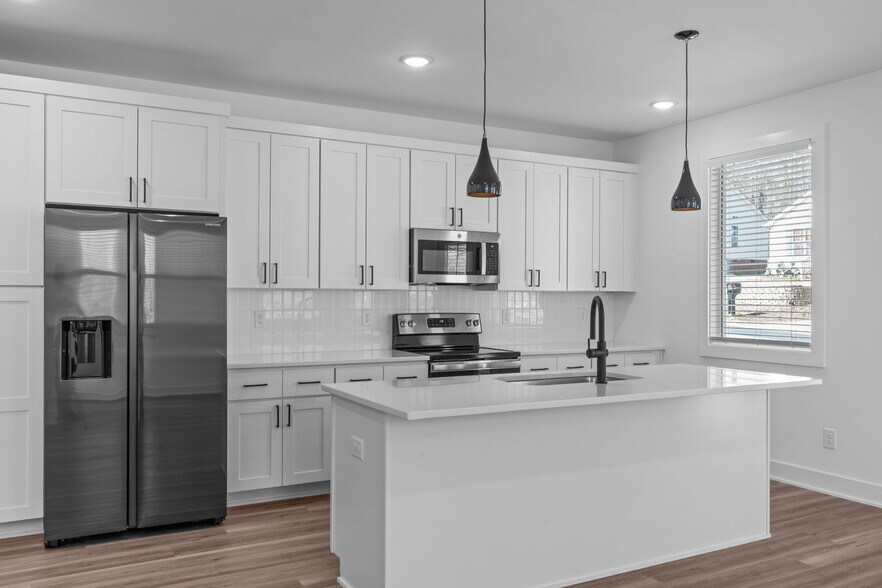 More Photos Of 1318-1322 E Lenoir St, Raleigh Apartments For Sale