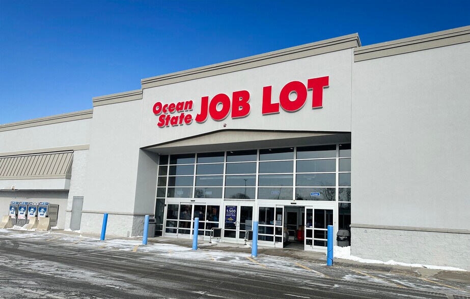 More Photos Of 270 Lafayette Rd, Seabrook Unknown For Lease