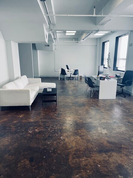 More Photos Of 168 SE 1st St, Miami Loft Creative Space For Lease