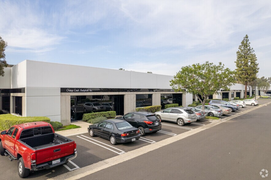 More Photos Of 3002 Dow Ave, Tustin Light Manufacturing For Lease