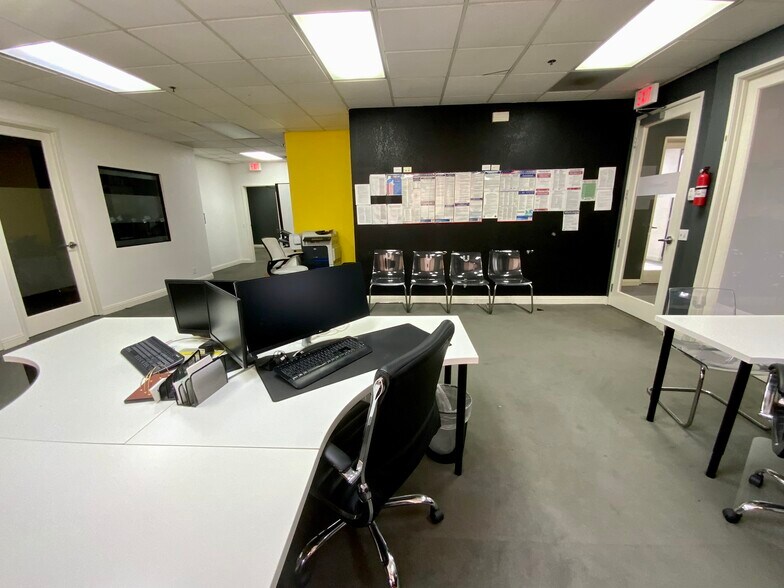 More Photos Of 1750 California Ave, Corona Unknown For Lease