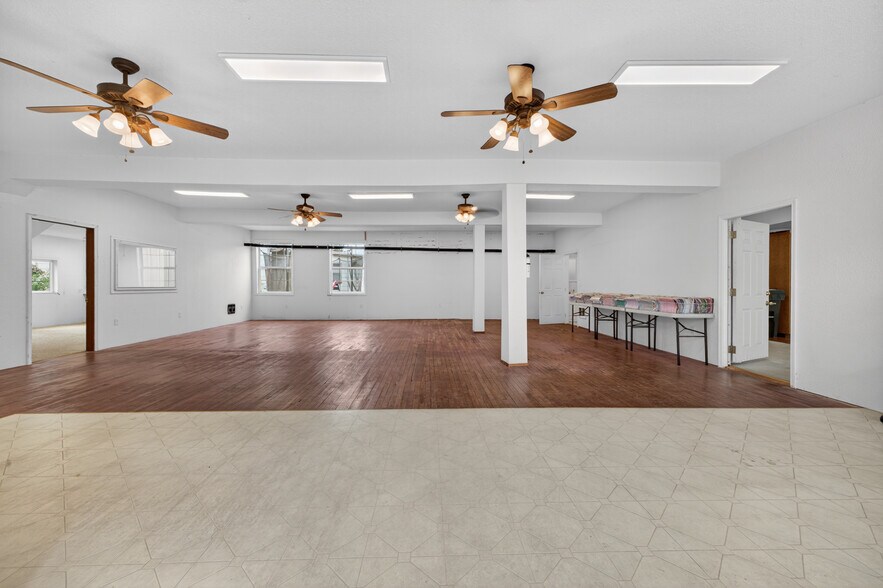 More Photos Of 1315 S 23rd St, Tacoma Storefront Retail Residential For Sale