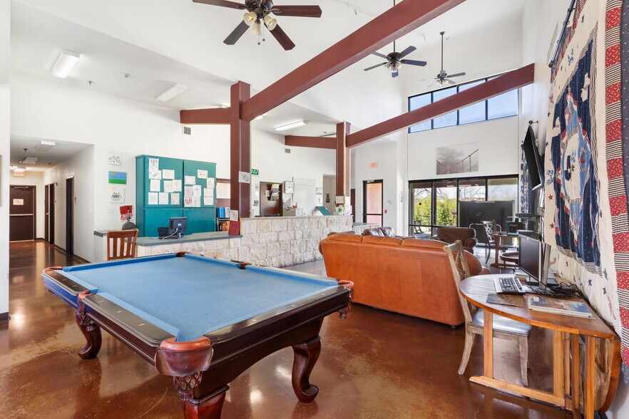 More Photos Of 8334 Cross Park Dr, Austin Medical For Sale