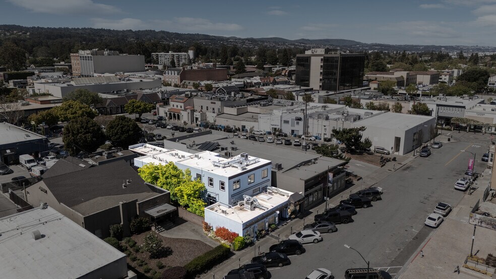 More Photos Of 251 Park Rd, Burlingame Loft Creative Space For Lease