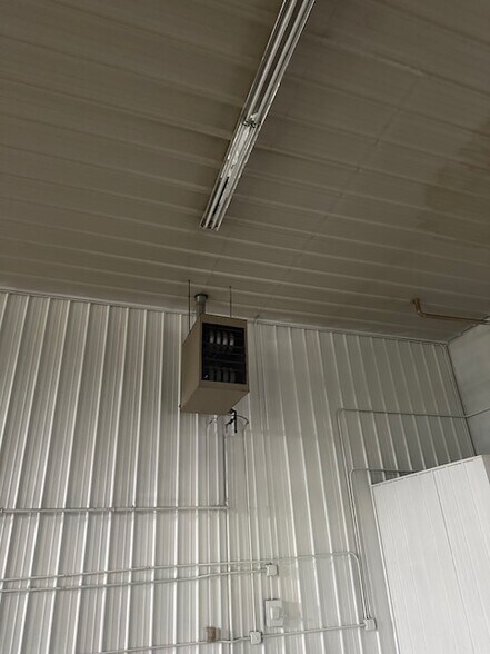 More Photos Of 21601-21627 S Schoolhouse Rd, New Lenox Warehouse For Lease