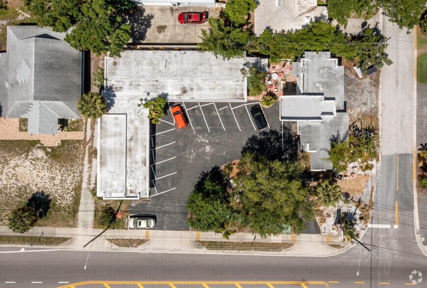 More Photos Of 1064 Broadway, Dunedin Hotel For Sale