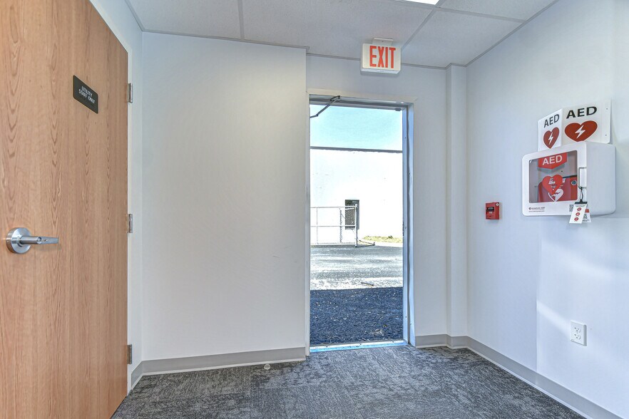 More Photos Of 10770 N 46th, Tampa Medical For Lease