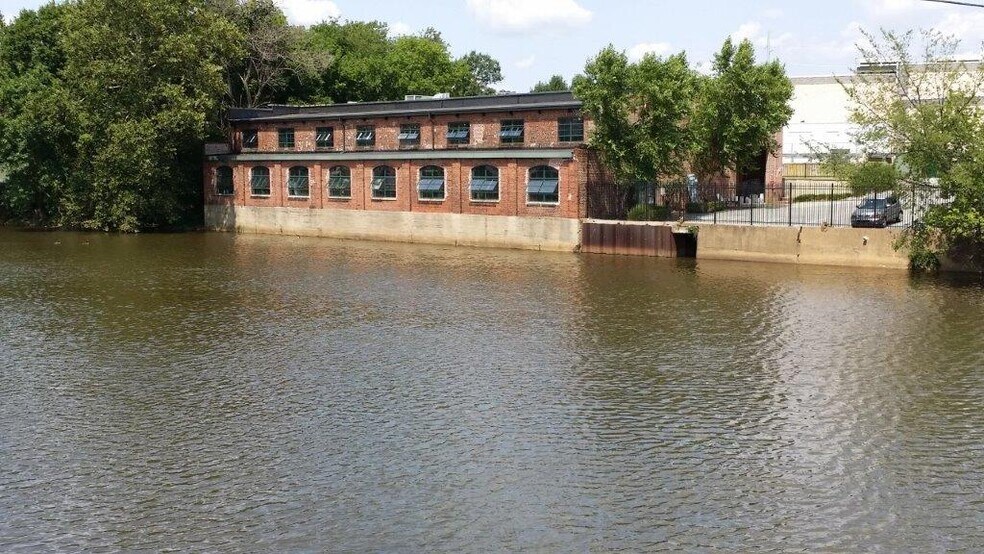 More Photos Of 1601 N Jessup St, Wilmington Manufacturing For Lease