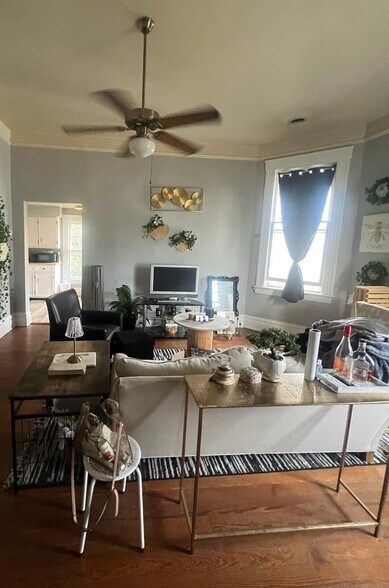 More Photos Of 157 Cambridge Ave E, Greenwood Apartments For Sale