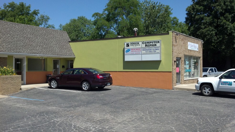 More Photos Of 732-736 S Michigan Ave, Howell Office For Sale