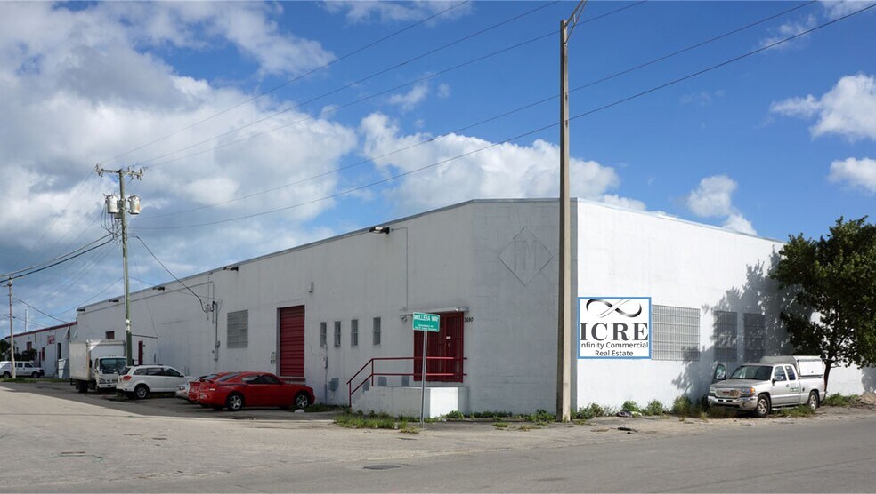 Primary Photo Of 3690 NW 52nd St, Miami Warehouse For Lease