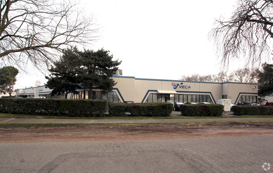 More Photos Of , Seattle Flex For Sale