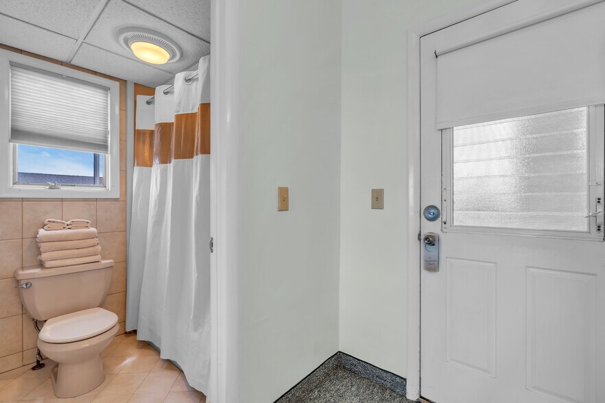 More Photos Of 1008 Ocean Ave, Point Pleasant Beach Hotel For Sale